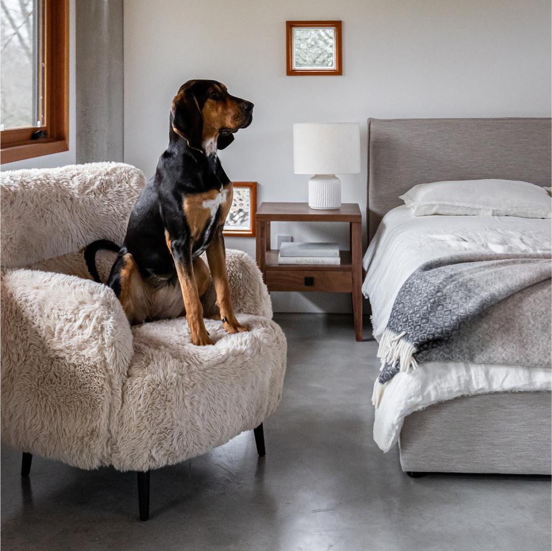 Julia King Bed Short - Sand