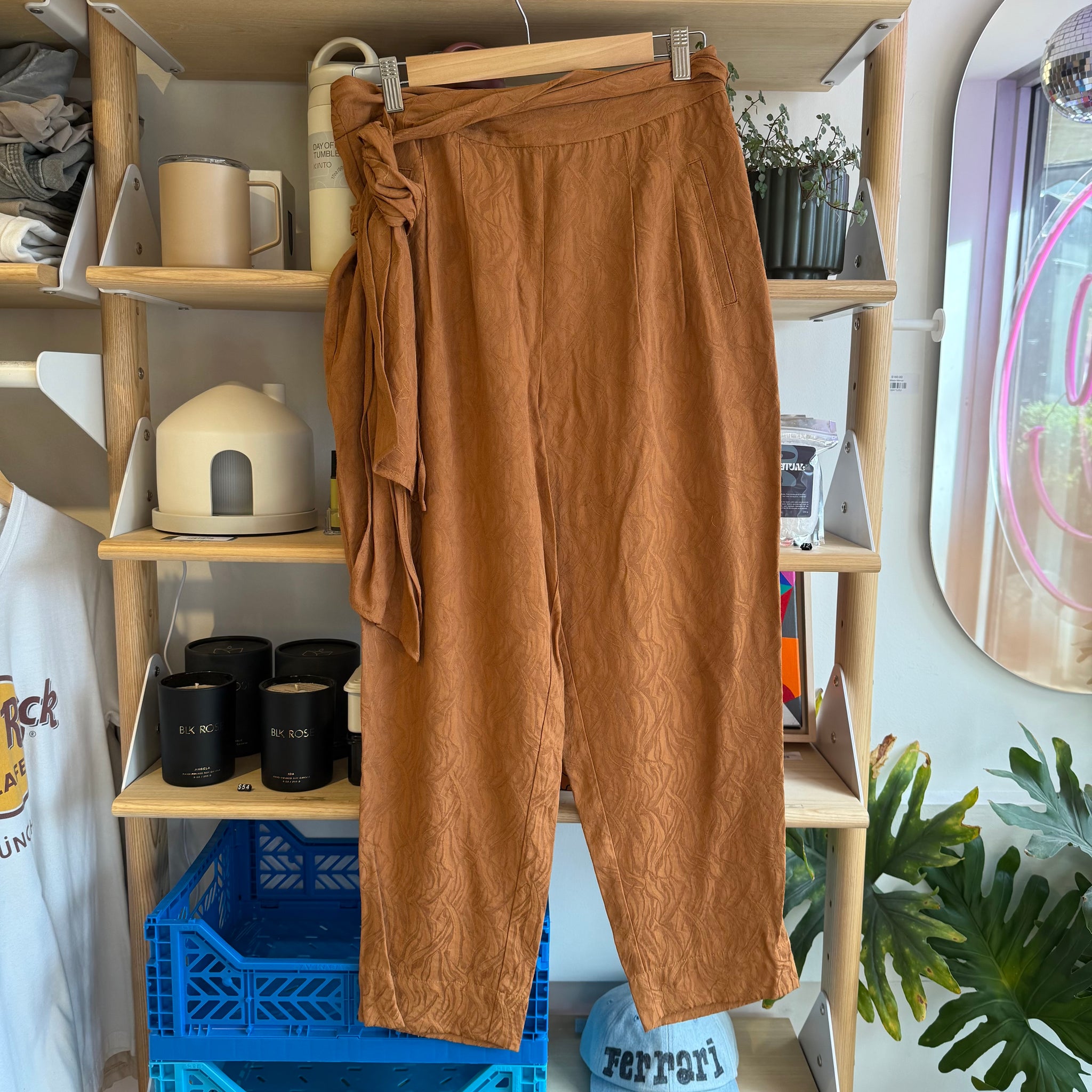 Brown Trousers | 28