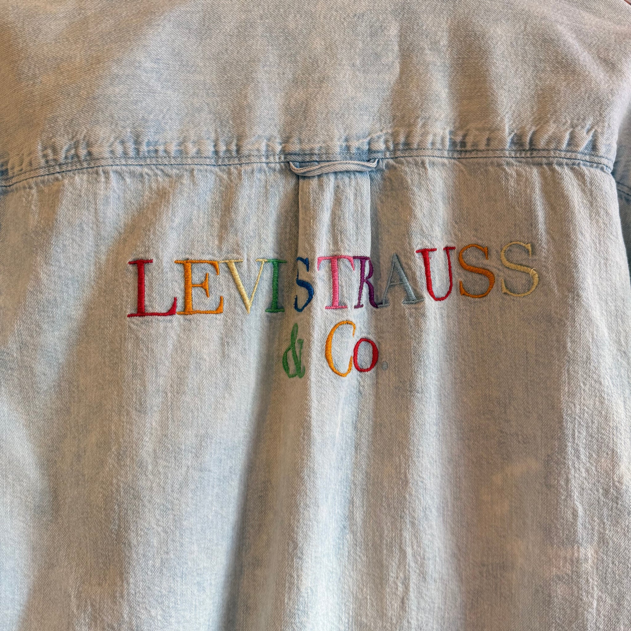 Levi's Pride Button Up | M