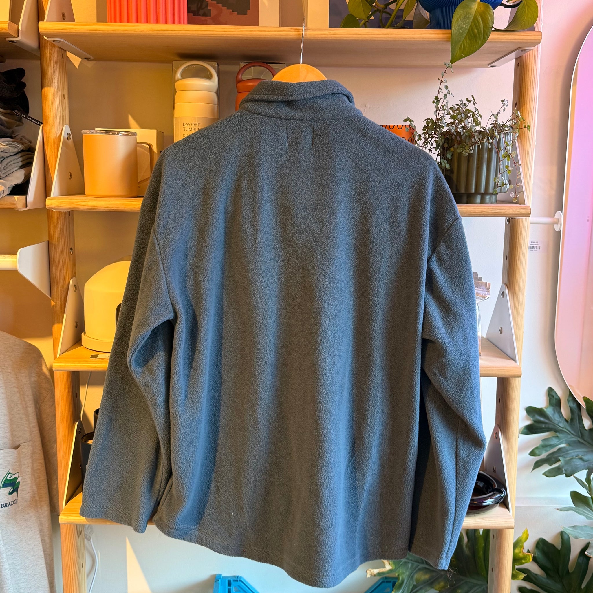 Mountain Fleece Button Up | L