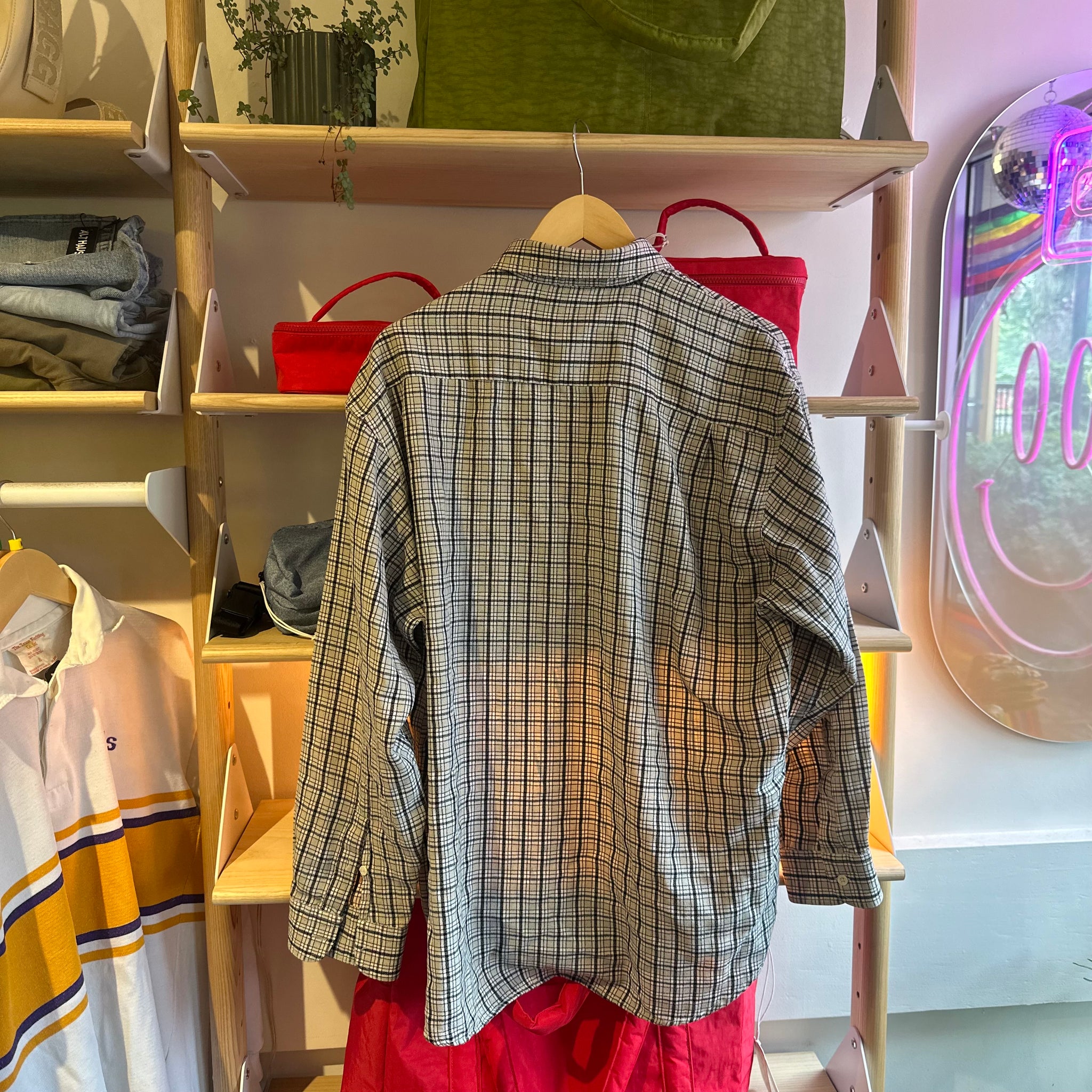 Grey Plaid Button Up | L