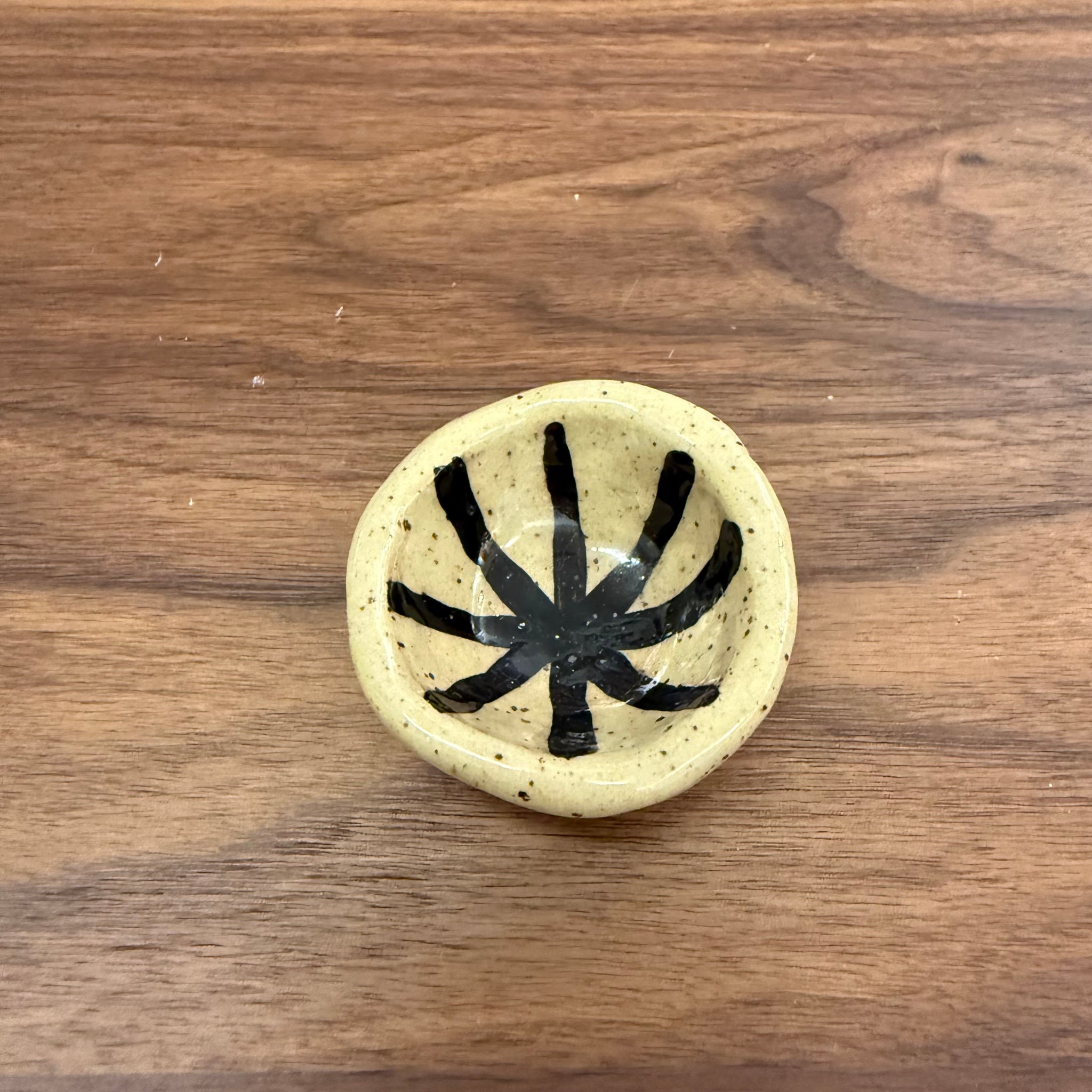 Asterisk Incense Cone Holder | Lucky Lucky