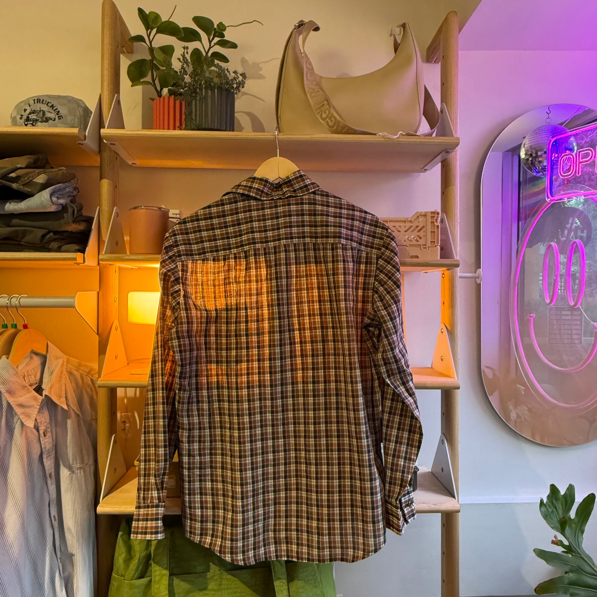 Brown Plaid Button Up | M