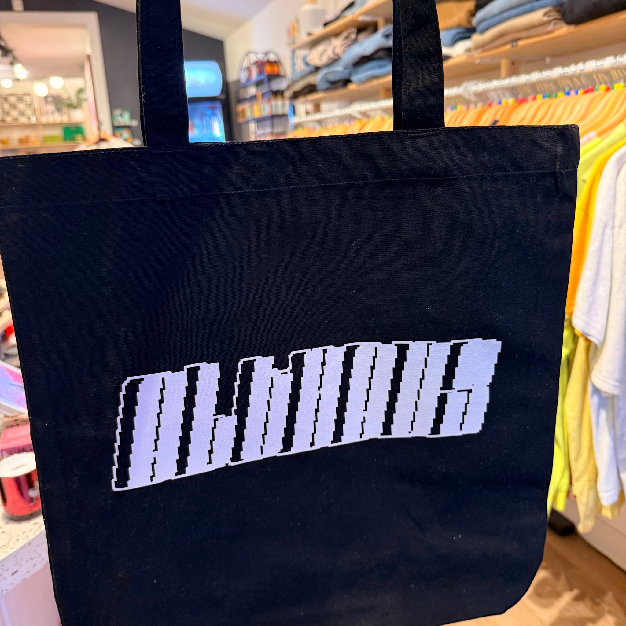 Alt Haus Speed Tote | White