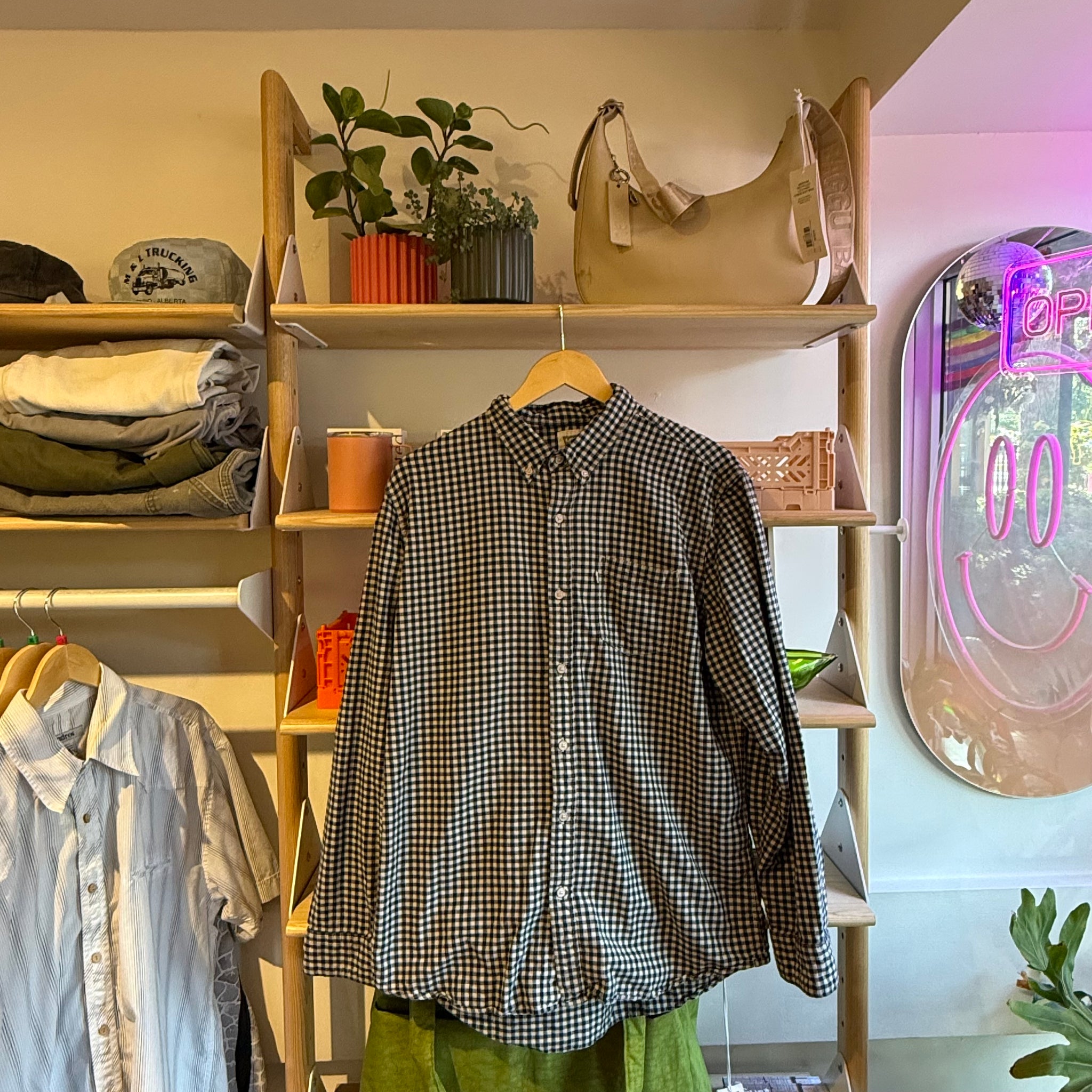 Levi's Gingham Button Up | XL