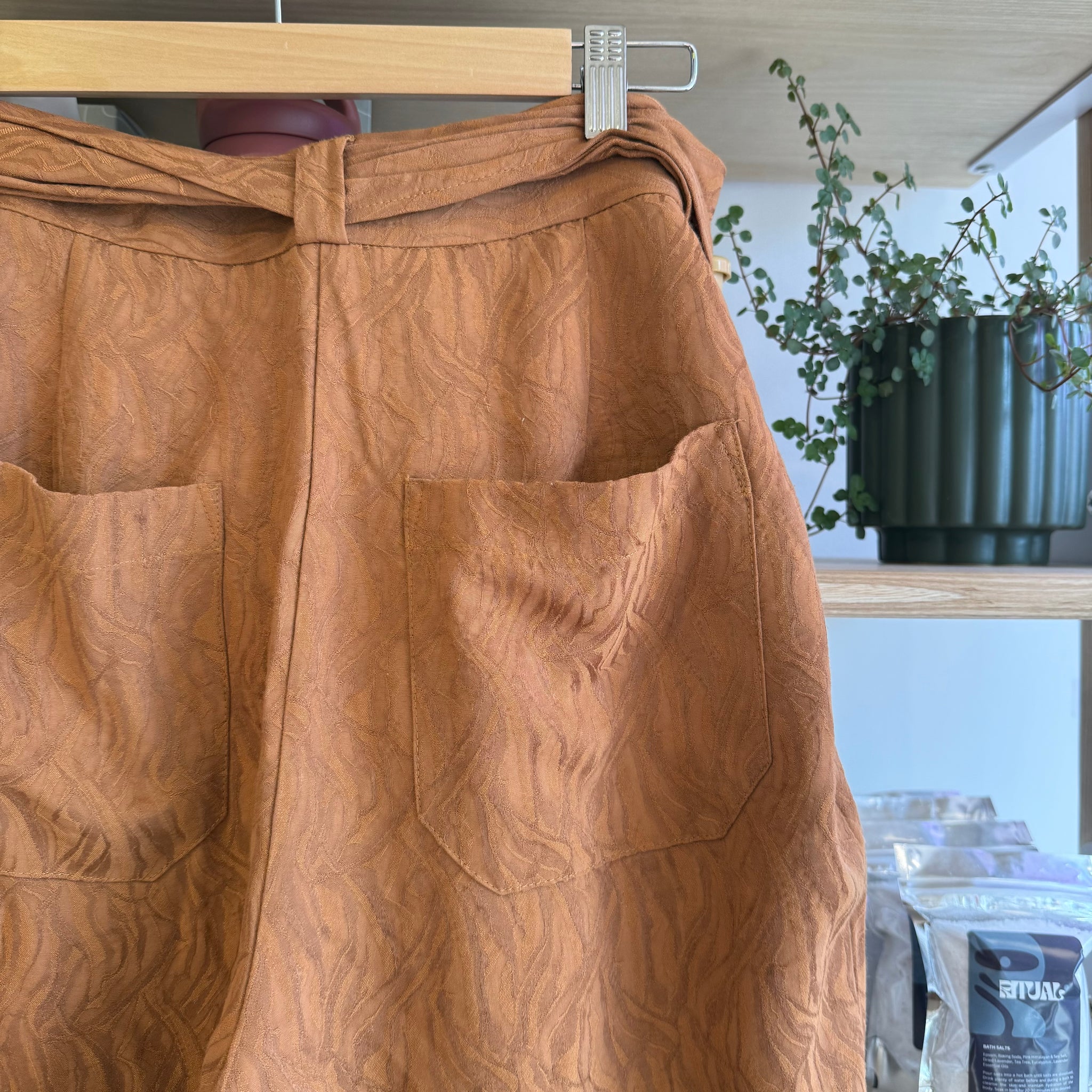 Brown Trousers | 28