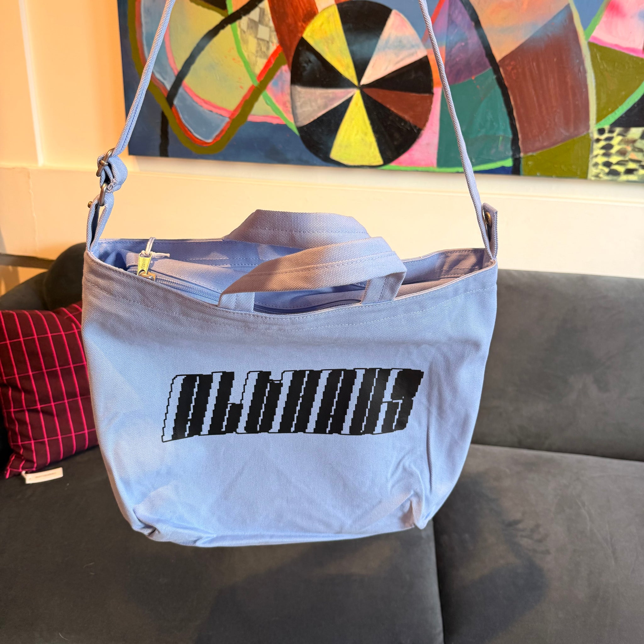 Alt Haus Speed Duck Bag | Periwinkle with Black