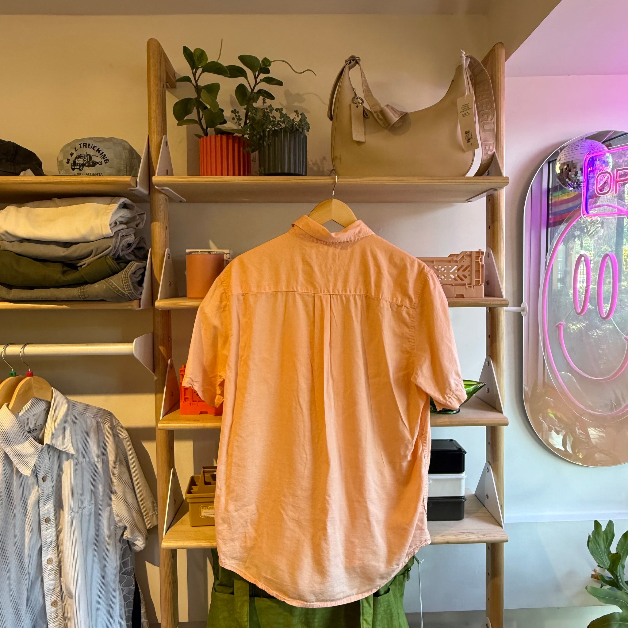 Peach Button Up | M