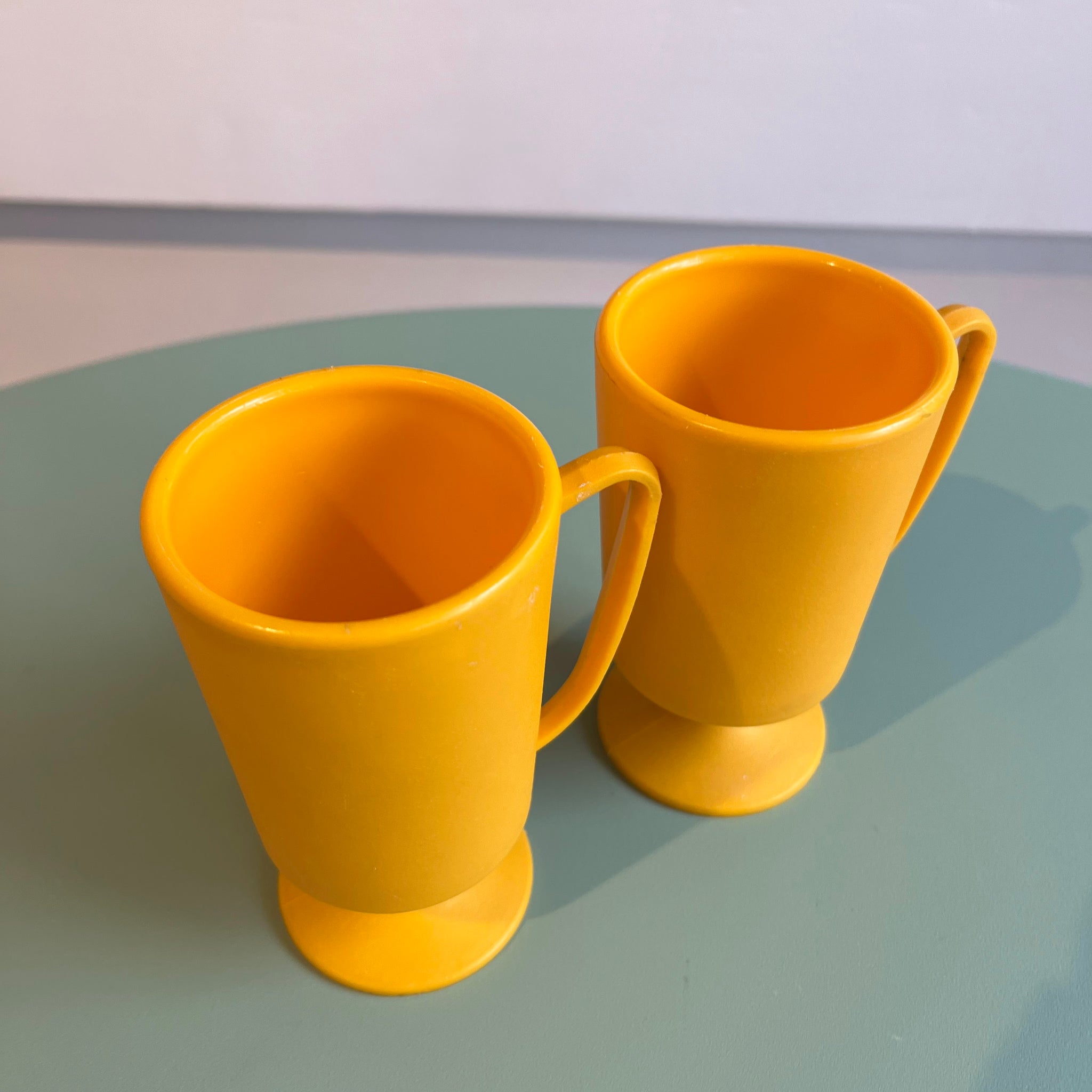 Marigold Plastic Stemmed Cups (Set of 2)