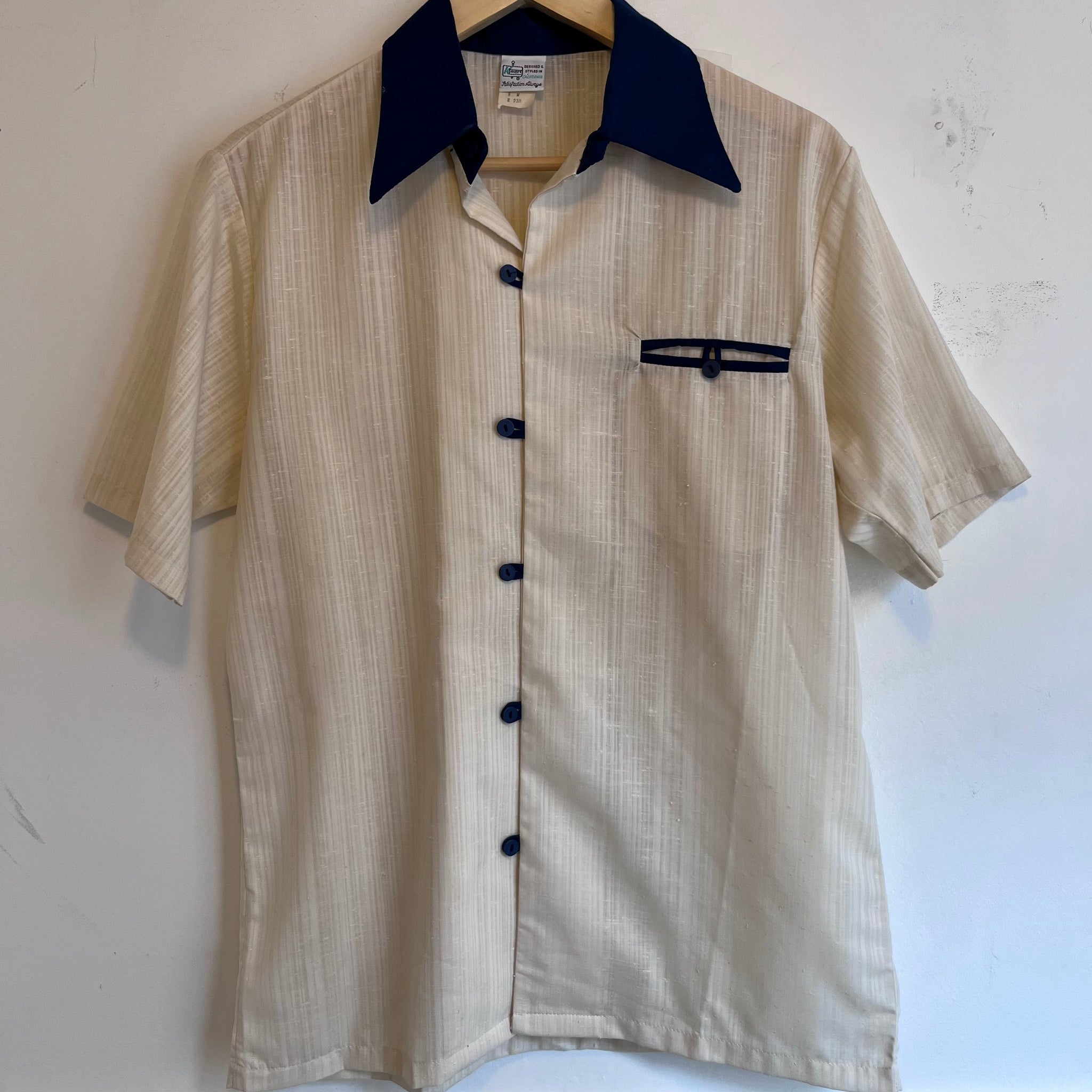 Cream and Navy Button Up | M