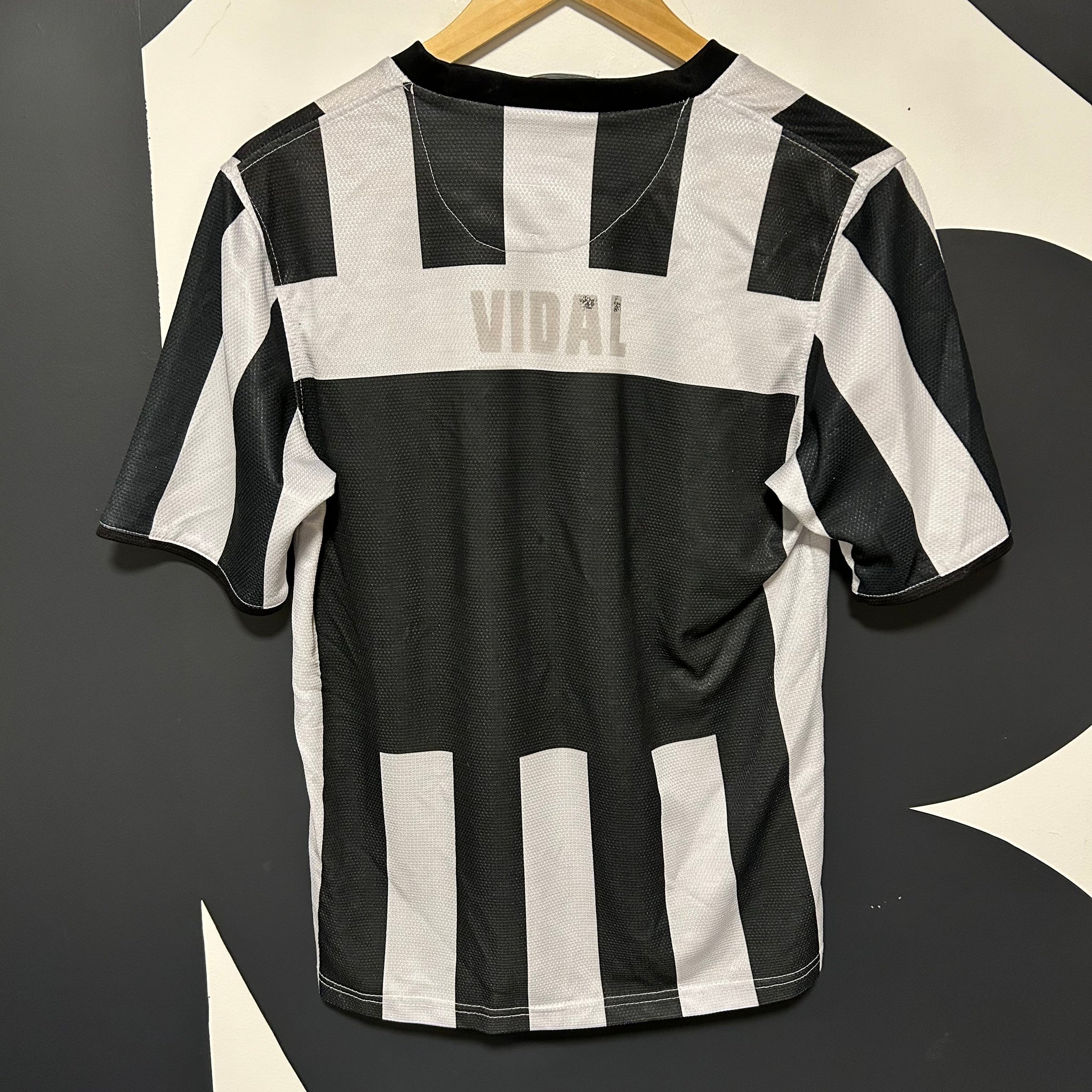 Striped Juventus Jersey | M