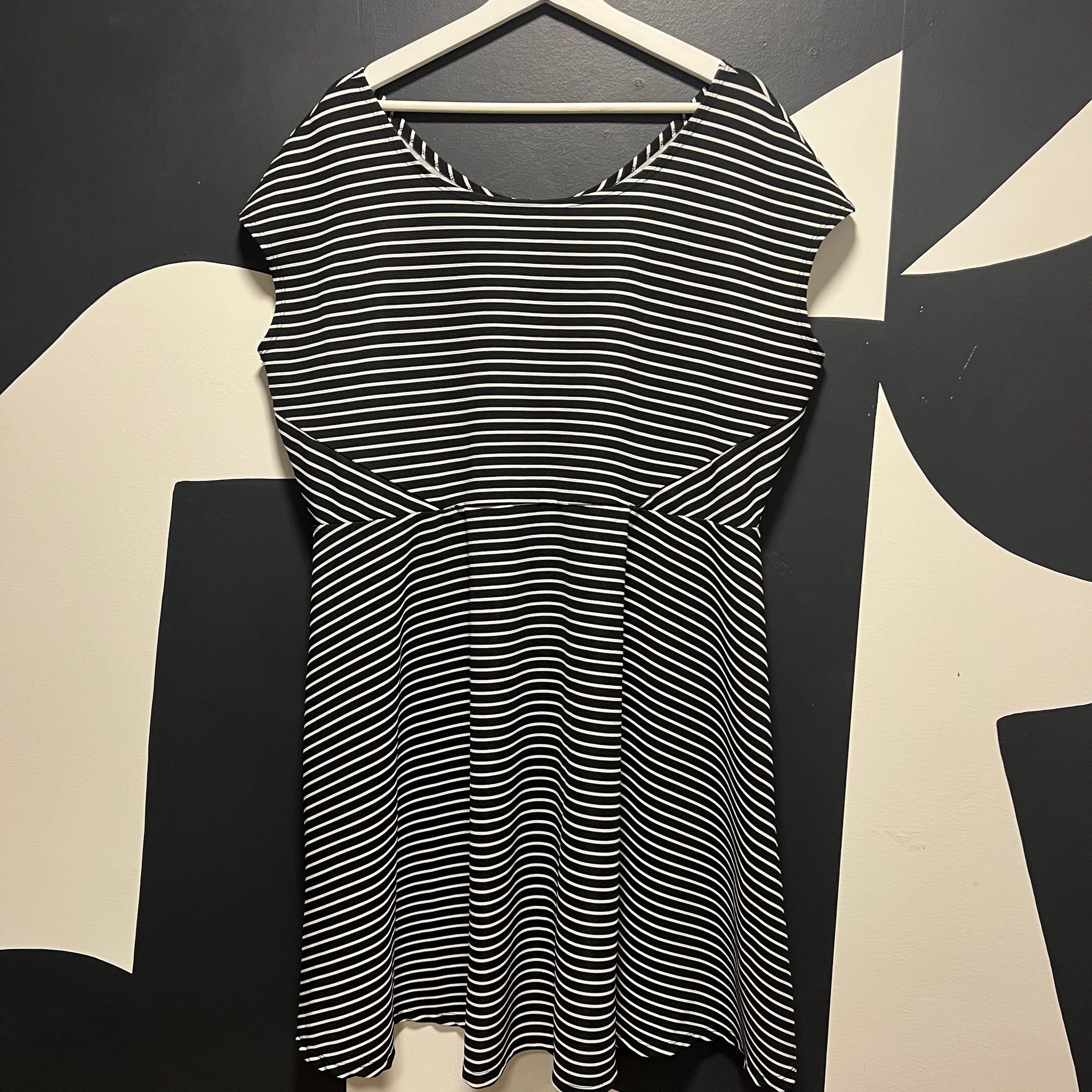 Black & White Skater Dress | 2XL
