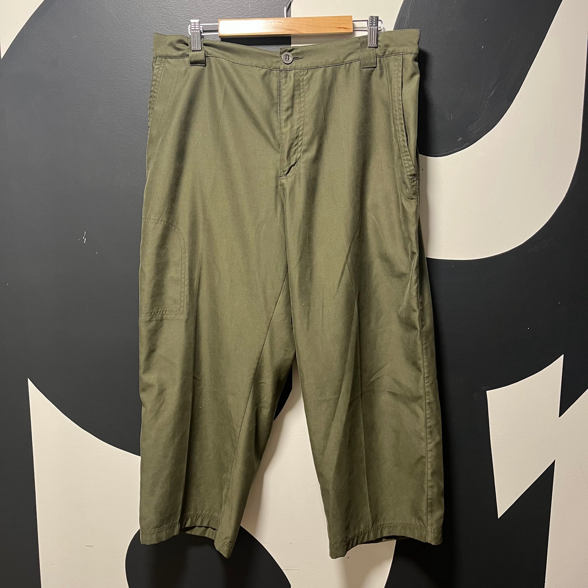 Green Sportswear Columbia Trousers | 36 x 37