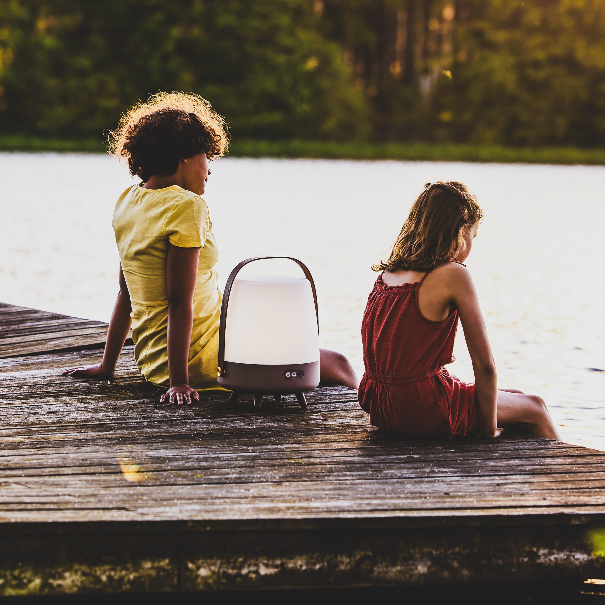 Lite-up Play<br> sound by JBL