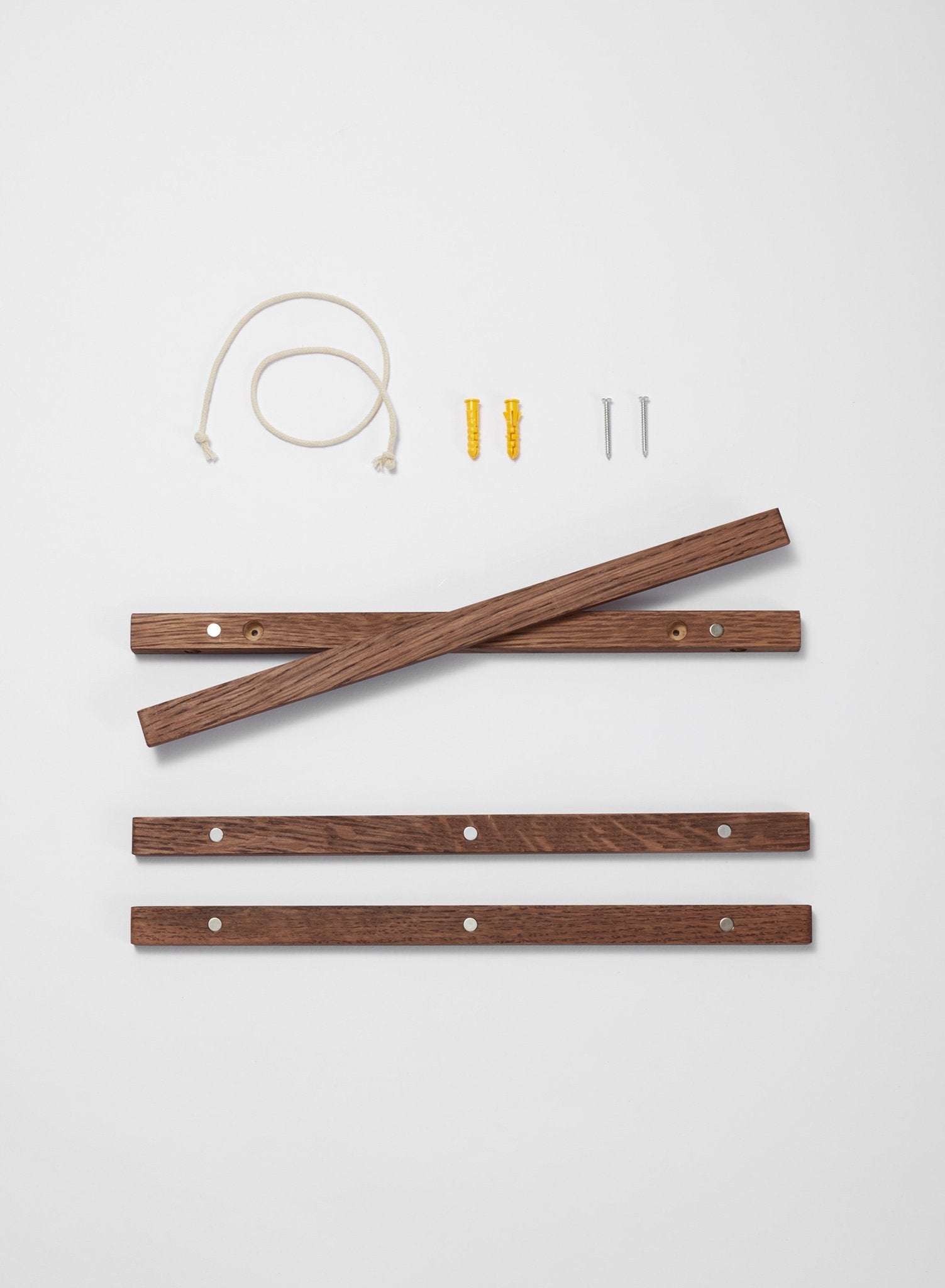 Dark Oak Poster Hanger, 16 in | 41 cm