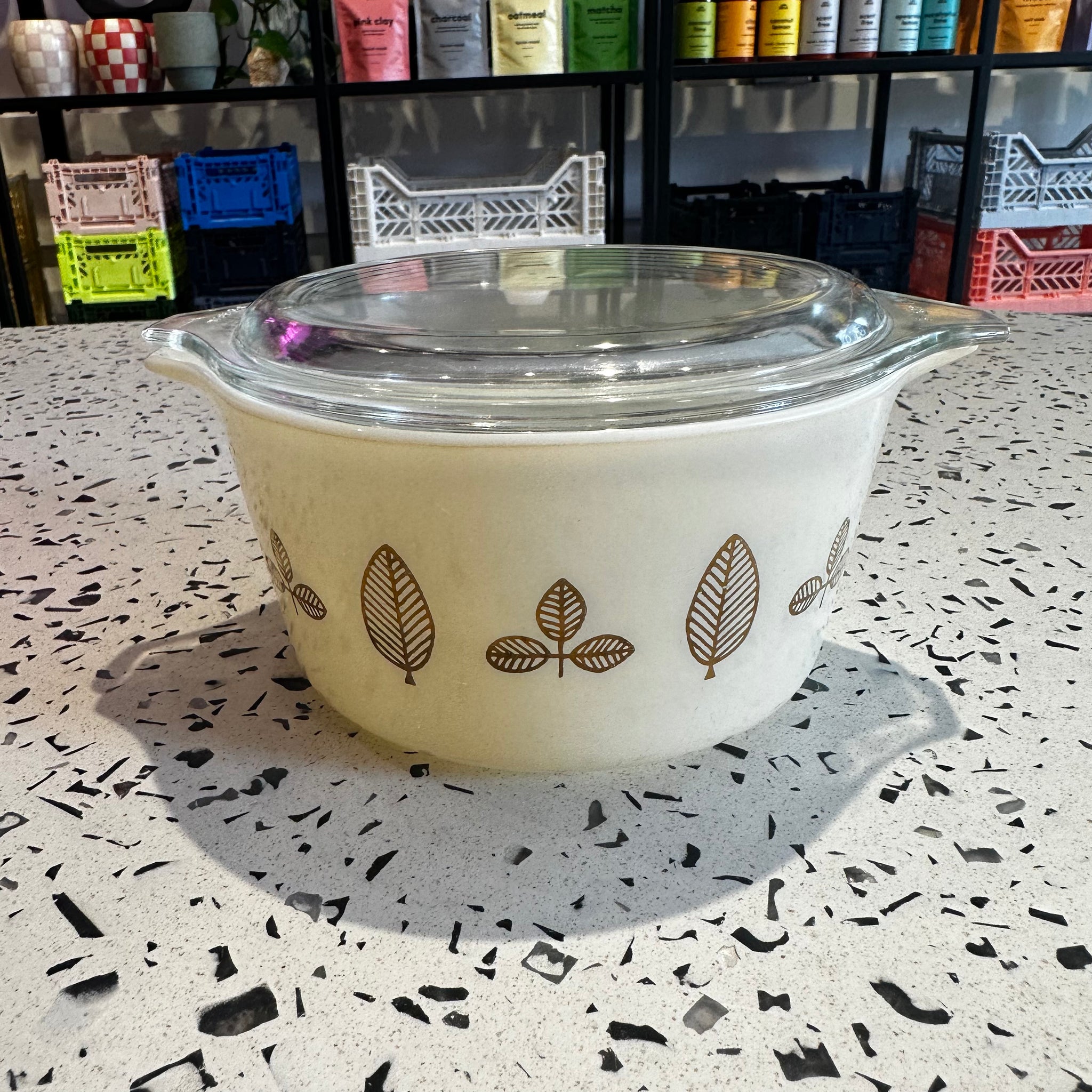 Pyrex #473 Gold Leaf 1 Quart Casserole Dish