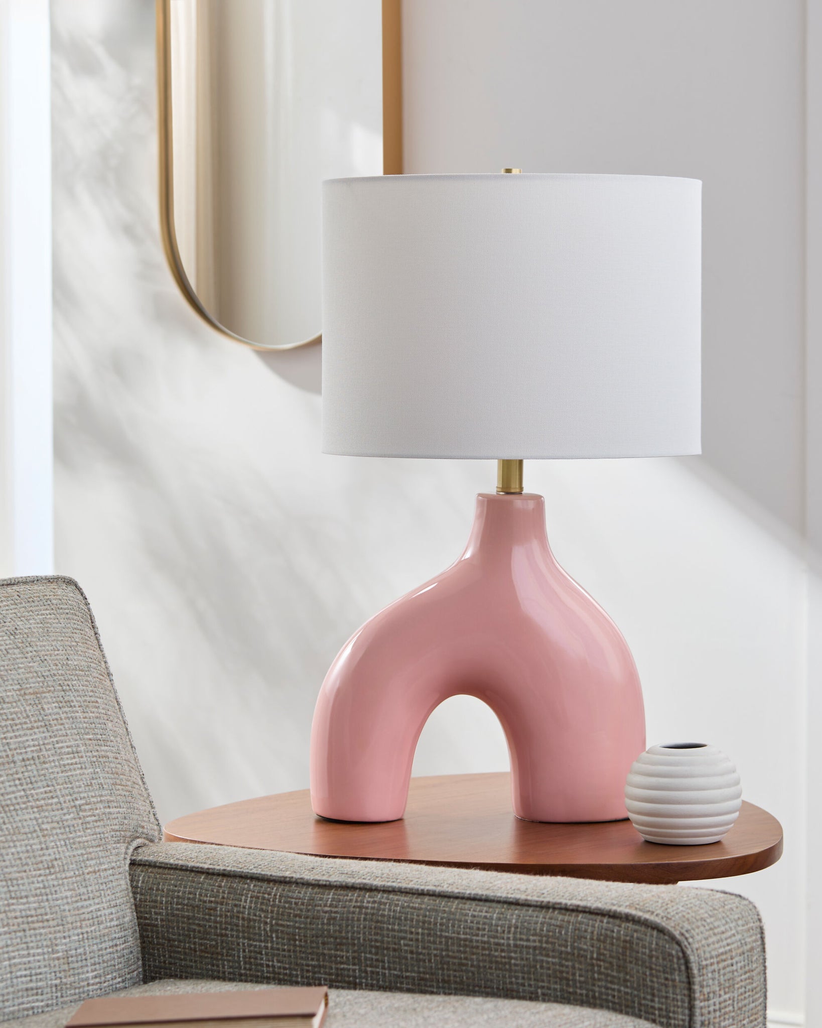 Pink Solara Table Lamp | Arch