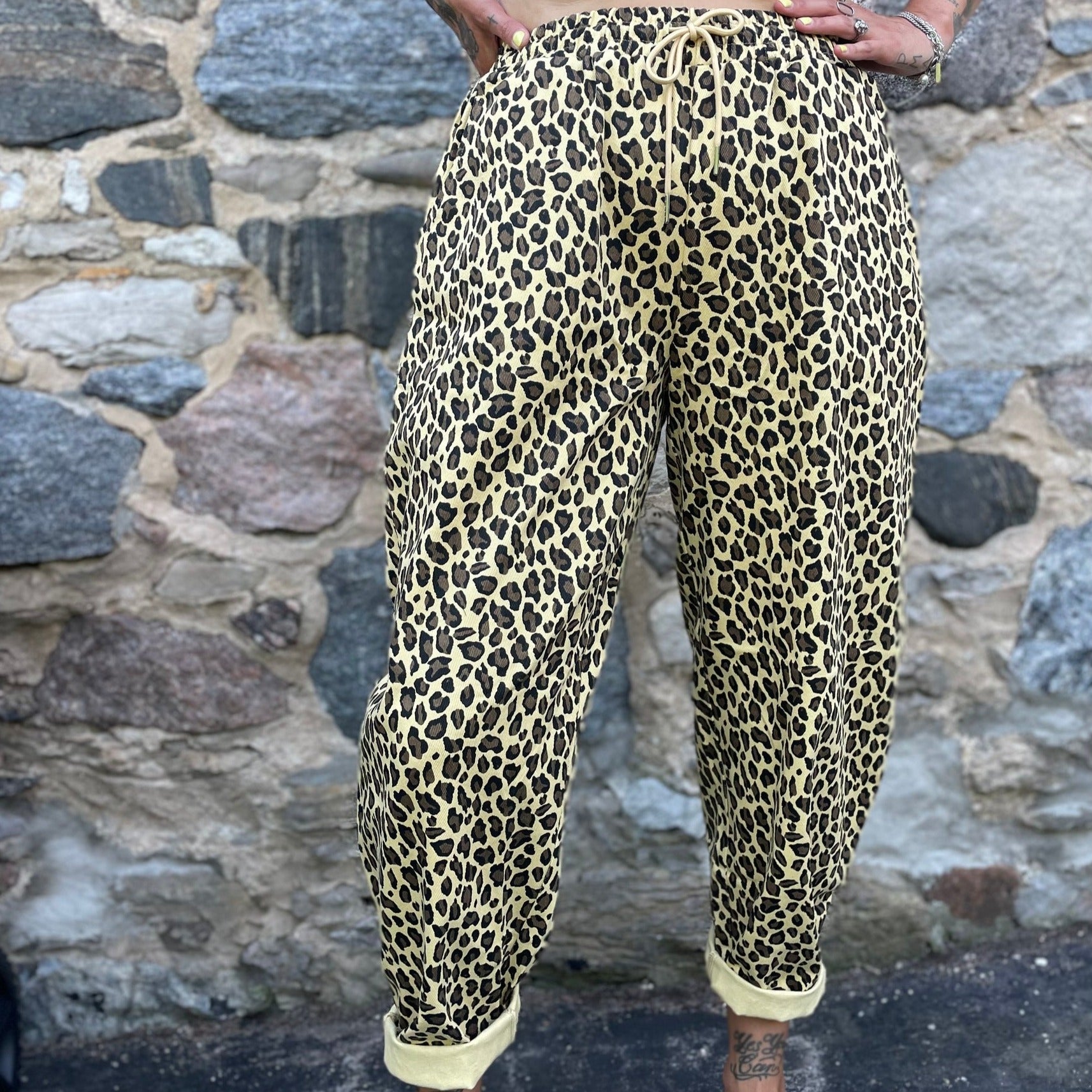 Leopard Carrot Pant - Yellow