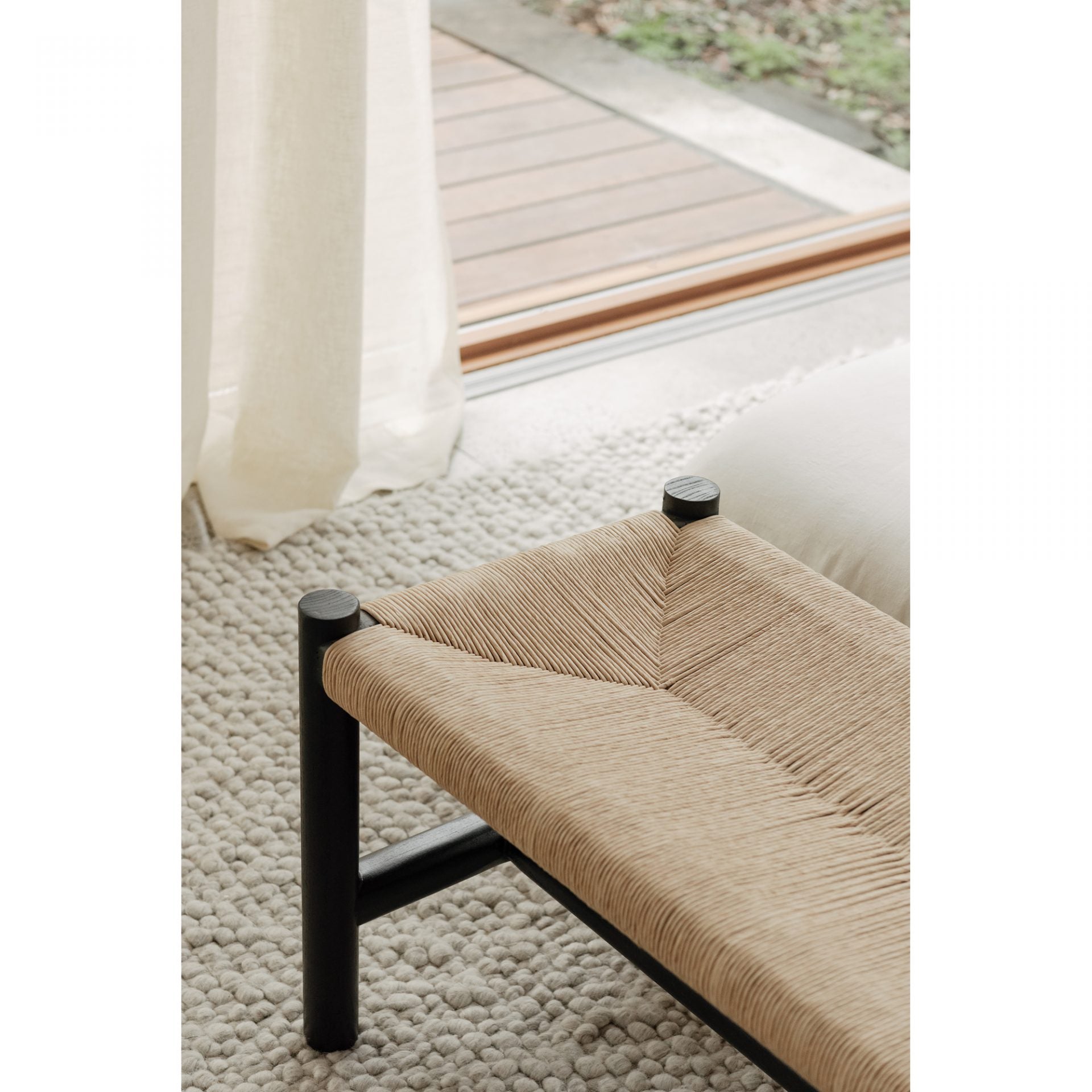 Hawthorn Bench Black Large