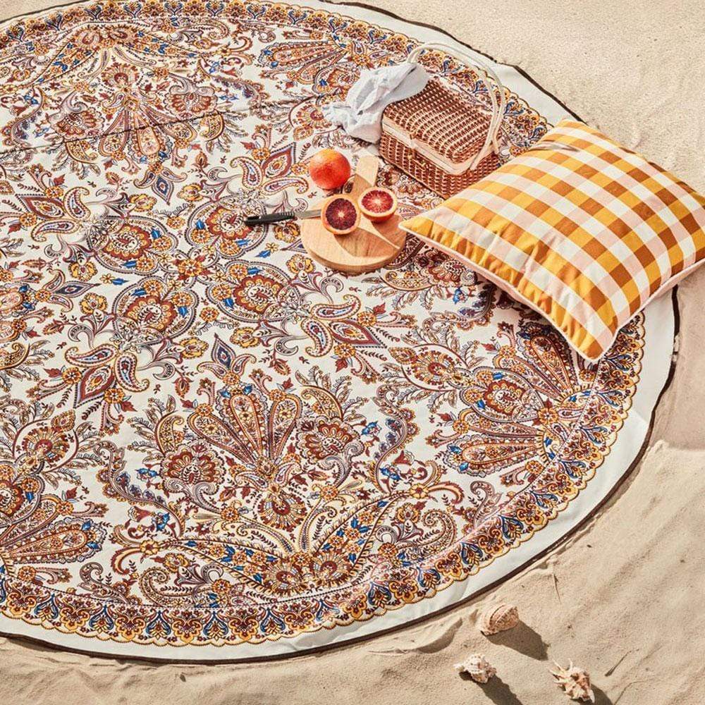 Love Rugs  -  Picnic Blankets  by  Basil Bangs