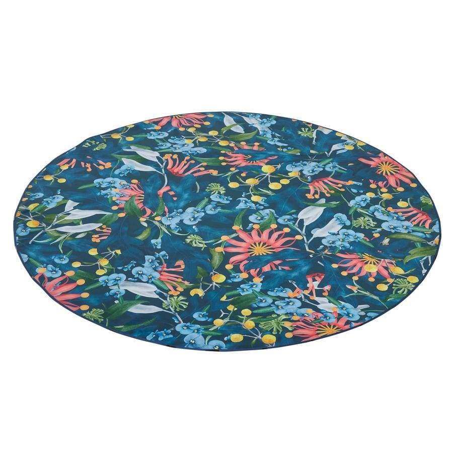 Love Rugs field day  -  Picnic Blankets  by  Basil Bangs