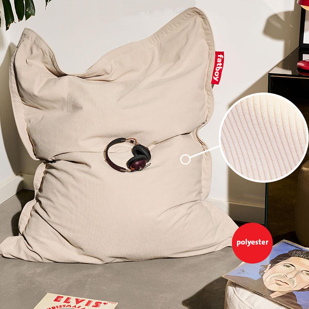 Experience the fusion of quality and sustainability embodied in Fatboy's Slim Cord. This chic beanbag, expertly fashioned from upcycled materials, assures both luxurious comfort and impeccable style.